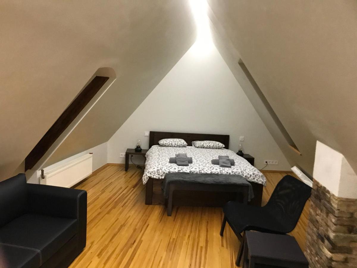 Апартаменты Doma Square Penthouse, In The Heart Of Old Town Рига Экстерьер фото